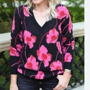 CAbi • Rocco V Neck Peony Sweater